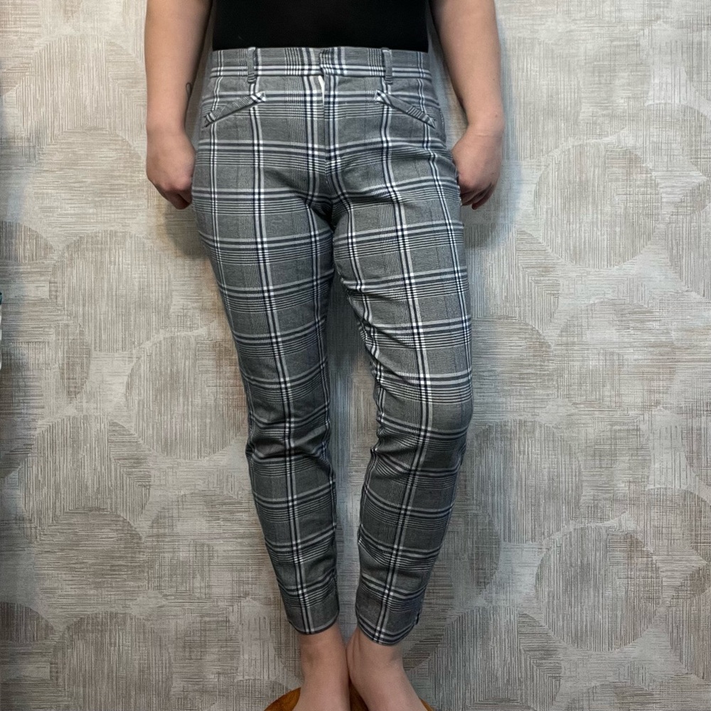 Gap Signature Skinny Ankle Pant 12 navy black white plaid